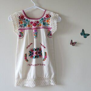 Mexican Folkloric Artesania Hand Embroidery Floral Lace Dress Toddler Size 4